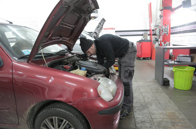 Tips to Increase Car Engine Performance
